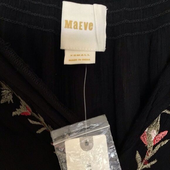 NWT Anthropologie Maeve Black Lanie Peasant Long Sleeve Embellished Blouse - Picture 5 of 6